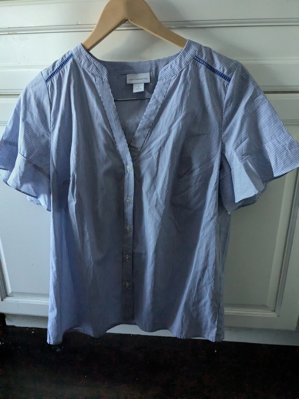 Beautiful Liz Claiborne Striped Flutter Sleeve Button Down Top Cotton Small - Picture 6 of 8